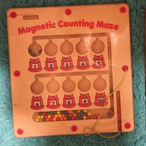 Magnetic counting maze